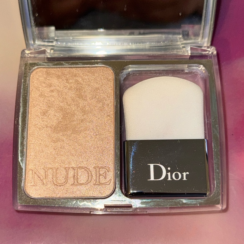 Diorskin Nude Shimmer 001